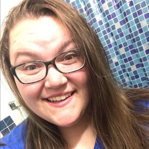 Meet your Posher, Casey